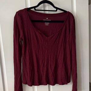 AMERICAN EAGLEWomen's Burgundy Top